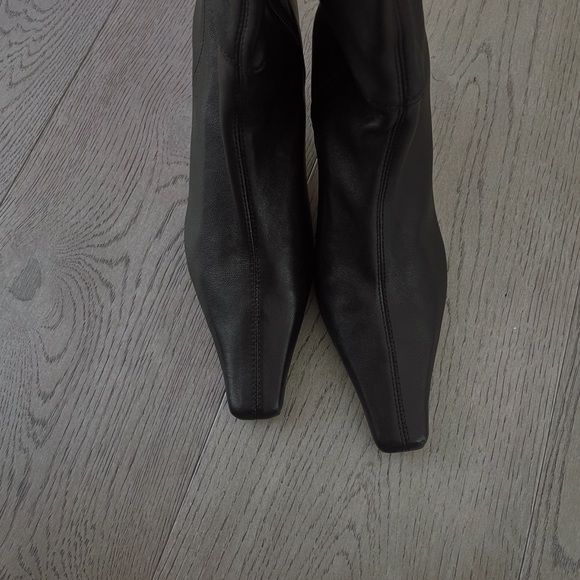 Knee High Kitten Heel Fitted Calf Leather Boots - New - & Other Stories - Picture 5 of 5